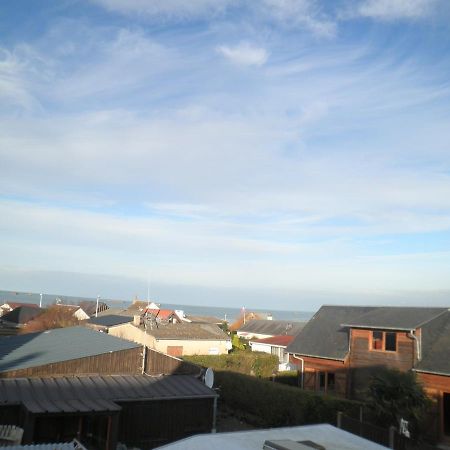 Appartement F1 Mansarde A 100M De La Plage, Proche De Arromanches Et Des Plages Du Debarquement Saint-Côme-de-Fresné Exteriör bild
