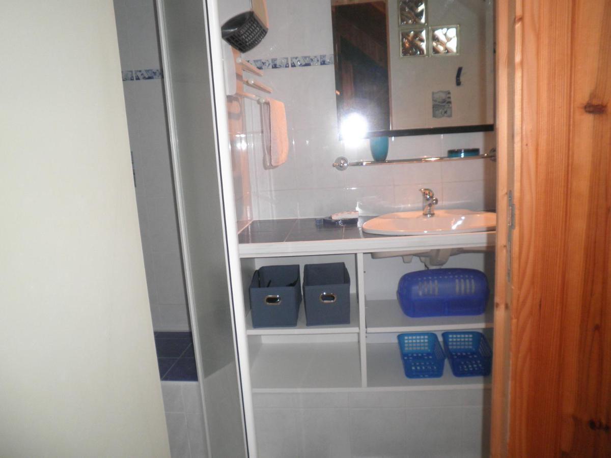 Appartement F1 Mansarde A 100M De La Plage, Proche De Arromanches Et Des Plages Du Debarquement Saint-Côme-de-Fresné Exteriör bild